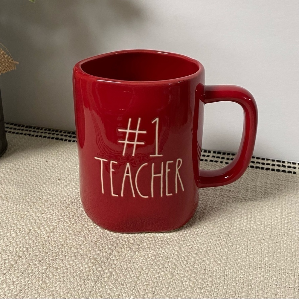 NWOT RAE DUNN "#1 TEACHER" Coffee Mug